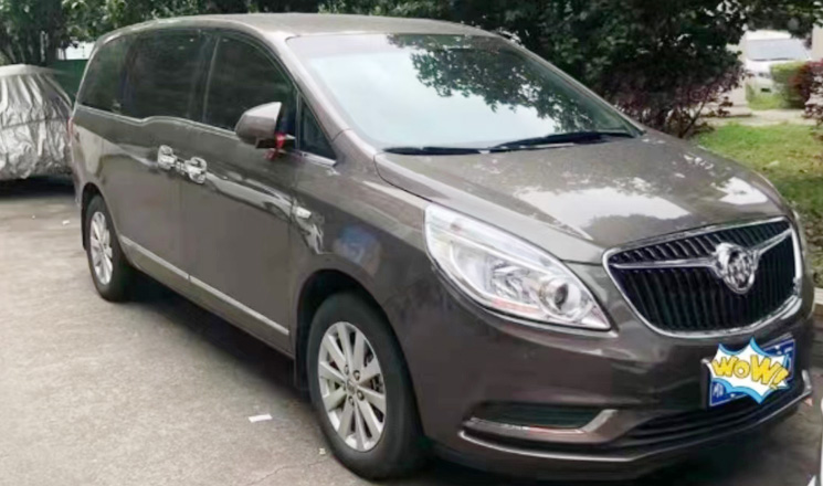 Buick GL8 in Beijing